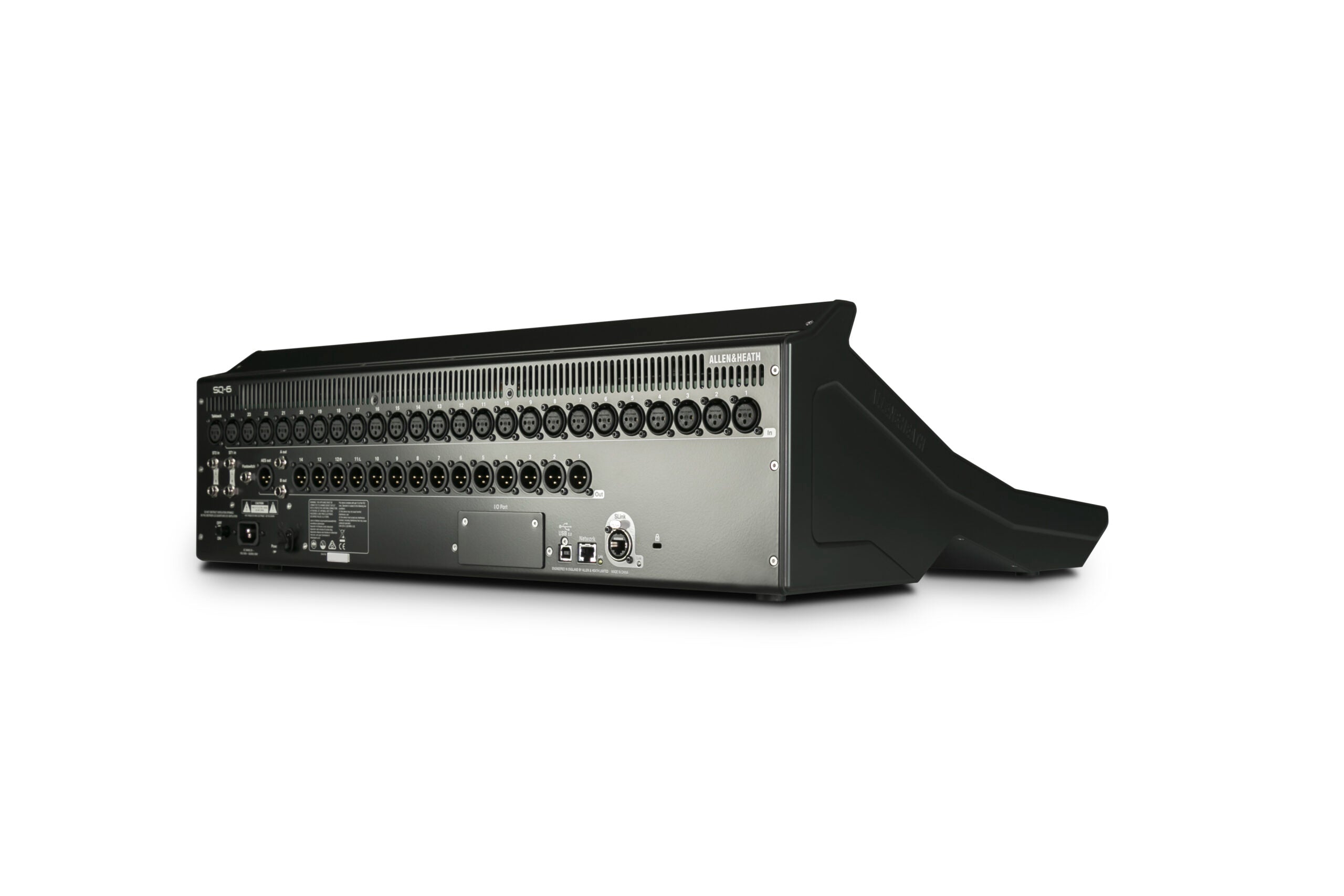 Consola digital Allen & Heath SQ 6, 3/4 parte trasera, entradas y salidas